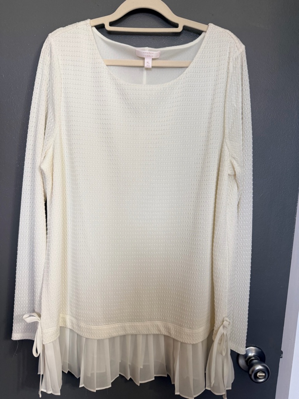 LAUREN CONRAD SIZE Xl Chiffon-Hem White Long Sleeve Top